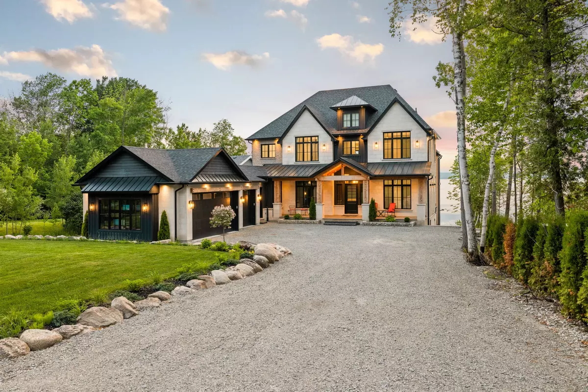 Tiny, ON L9M 0M5,462 Silver Birch DR