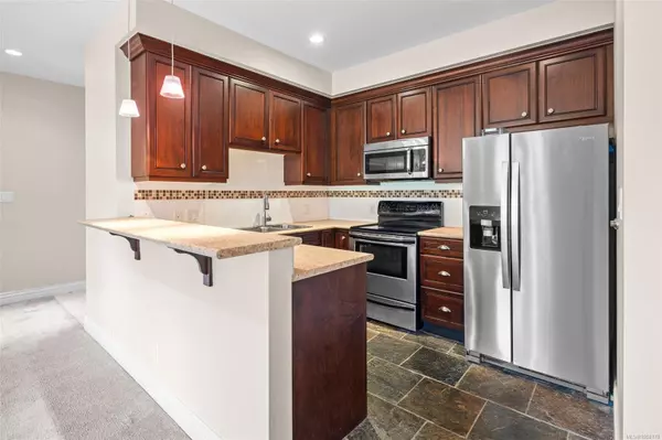 Langford, BC V9B 6T9,1335 Bear Mountain Pkwy #311