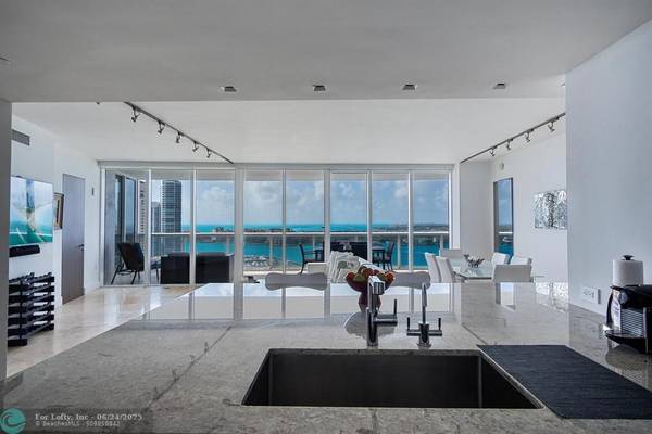400 ALTON ROAD #2208, Miami Beach, FL 33139