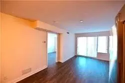 Markham, ON L3R 5M5,18 Uptown DR #706