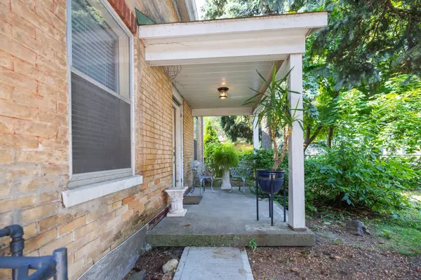 2321 Major Mackenzie DR W, Vaughan, ON L6A 1R8