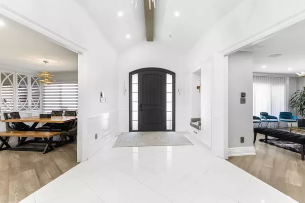 Brampton, ON L6P 0L2,12 Julian DR