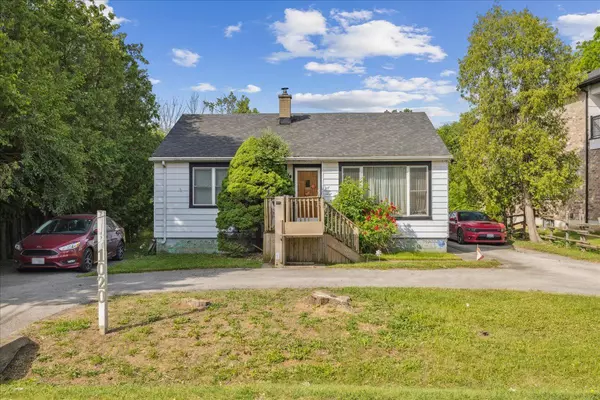 Oakville, ON L6H 1Z6,1020 Kent AVE