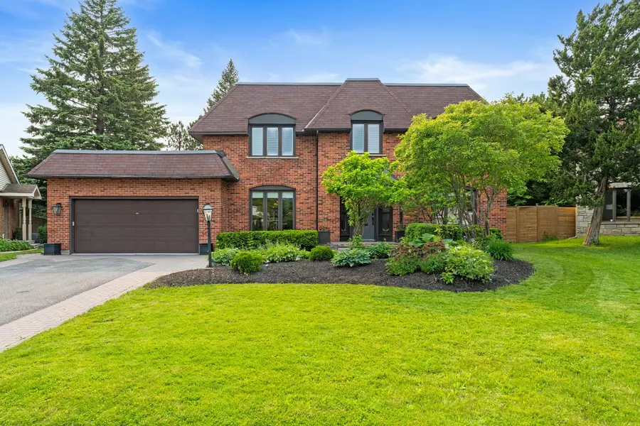 20 Garand PL, Alta Vista And Area, ON K1H 8M1
