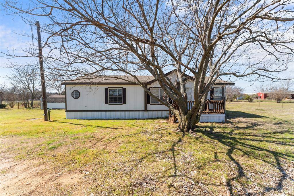 4613 Thomas Acres Road, Joshua, TX 76058