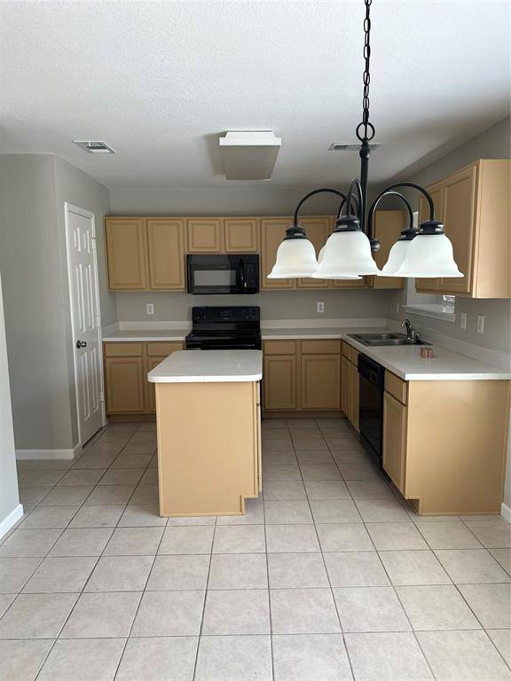 Garland, TX 75040,1366 WESTVIEW Drive
