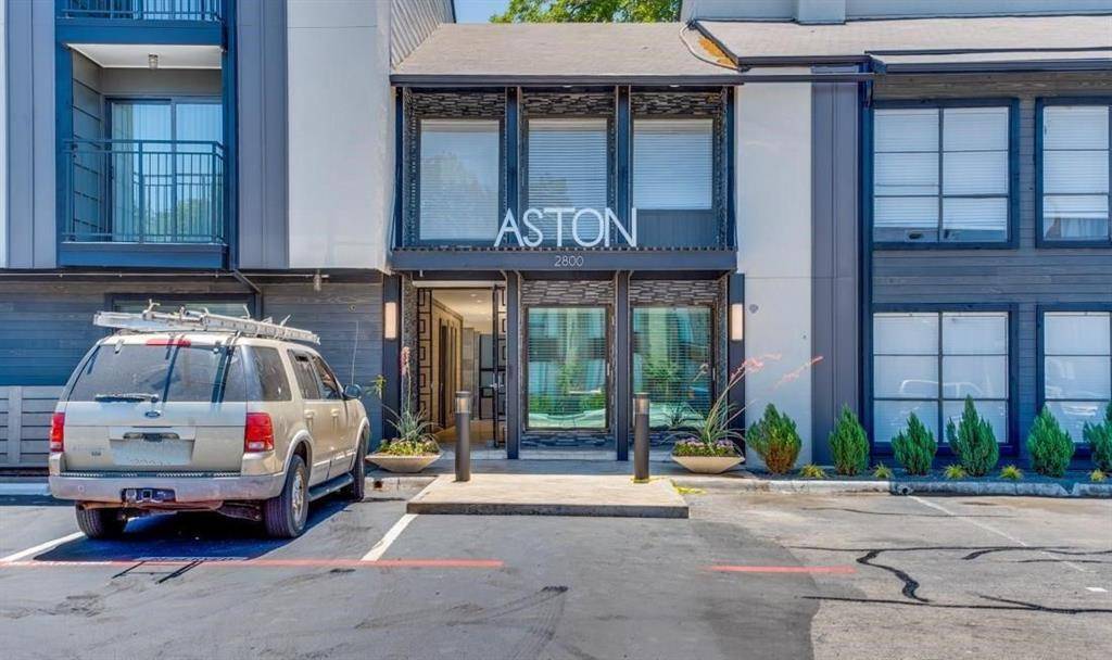 Dallas, TX 75219,2800 Douglas Avenue #214