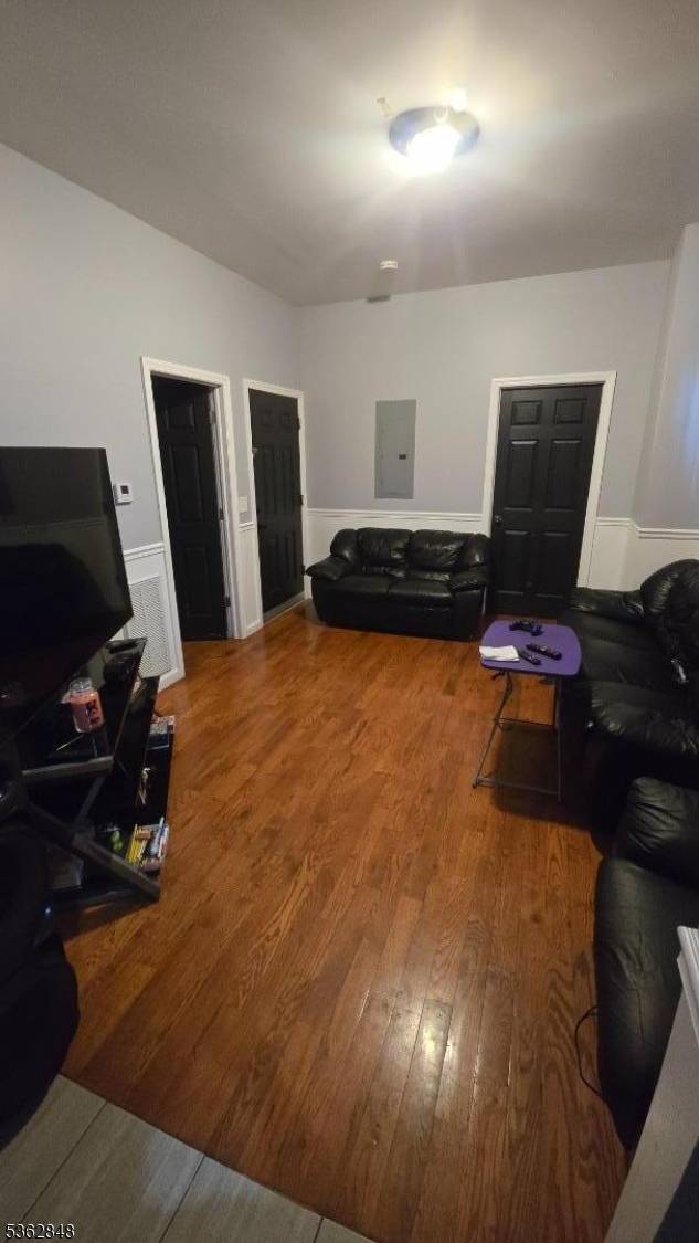 Newark City, NJ 07107,69-71 N 13Th St