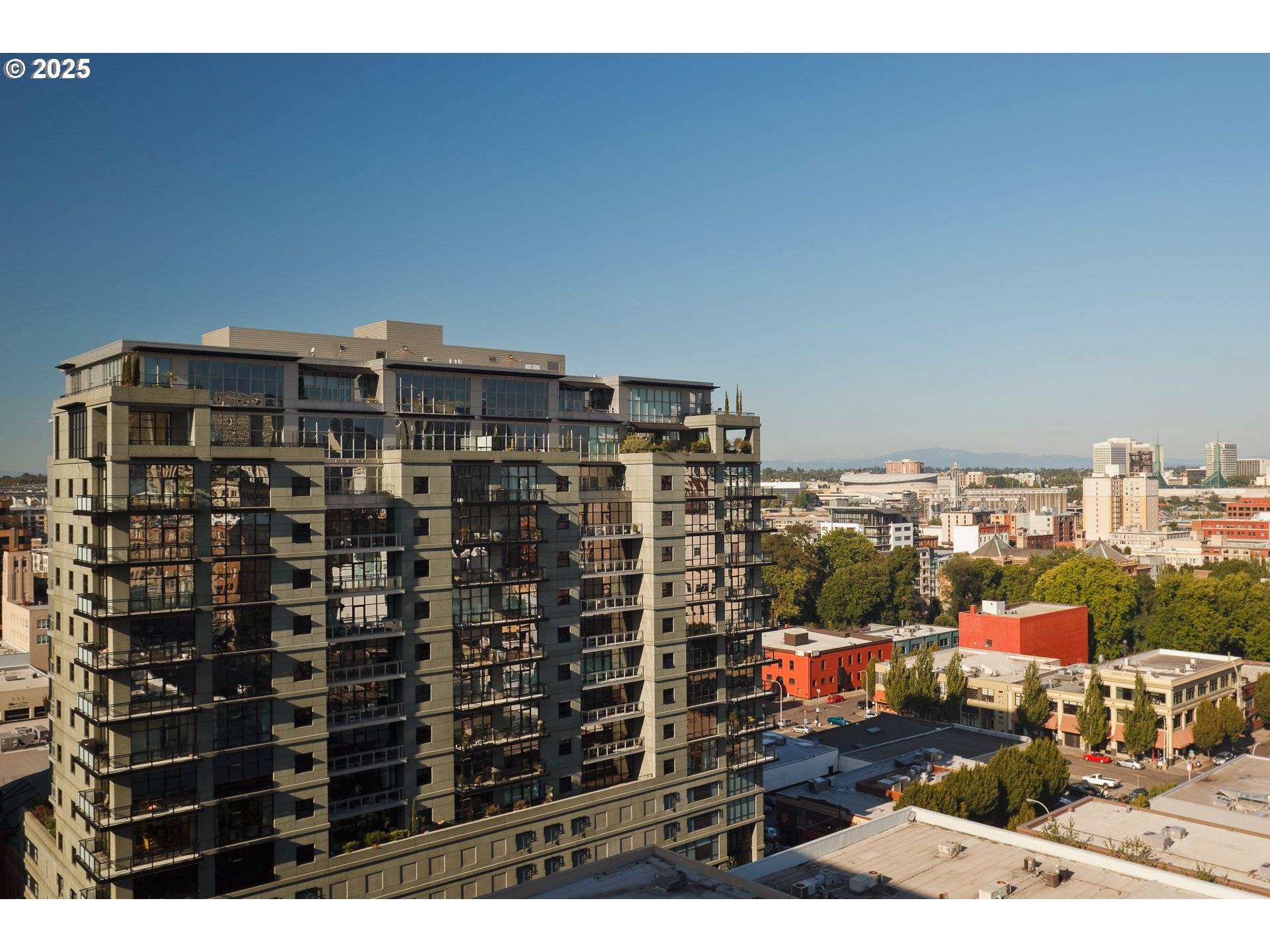 Portland, OR 97209,1025 NW COUCH ST #1320