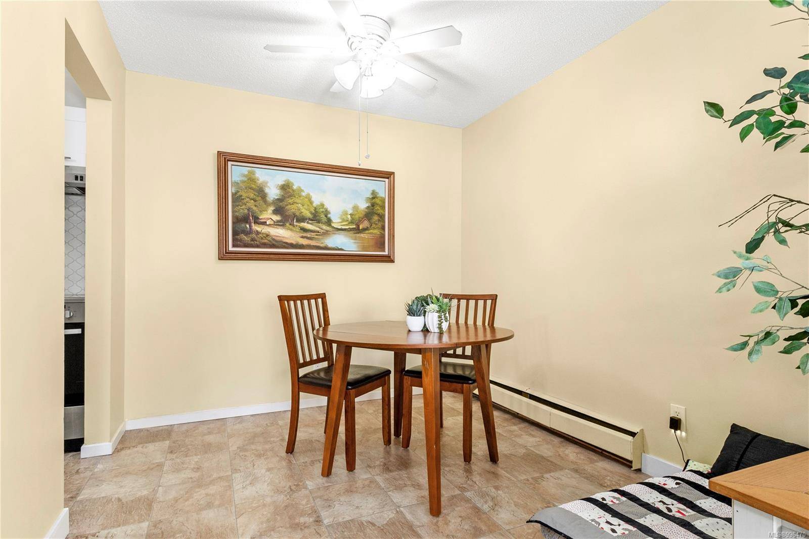 Campbell River, BC V9W 2Y1,377 Dogwood St #106
