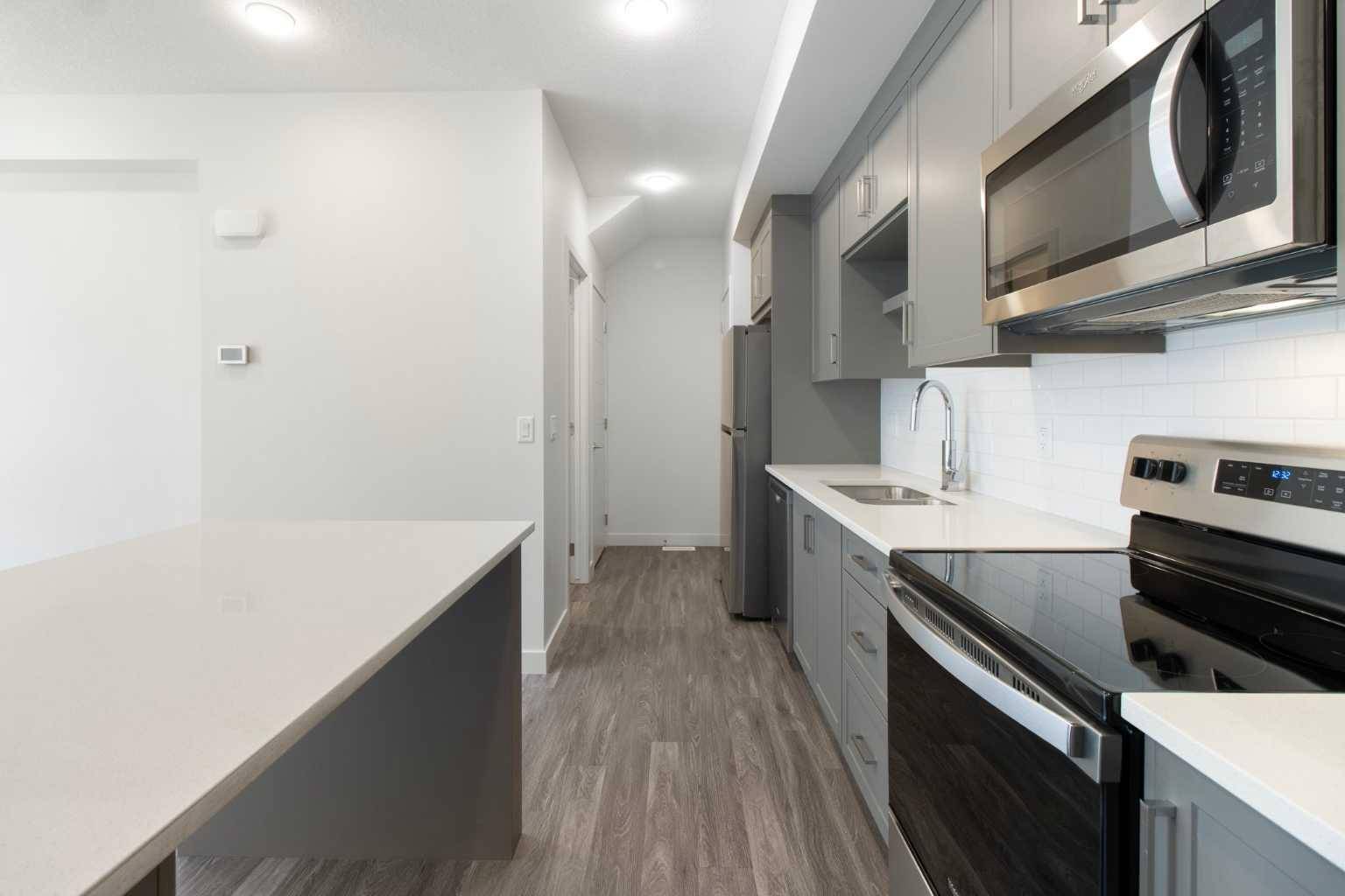 Calgary, AB T2X 4N1,100 Walgrove CT Southeast #1203