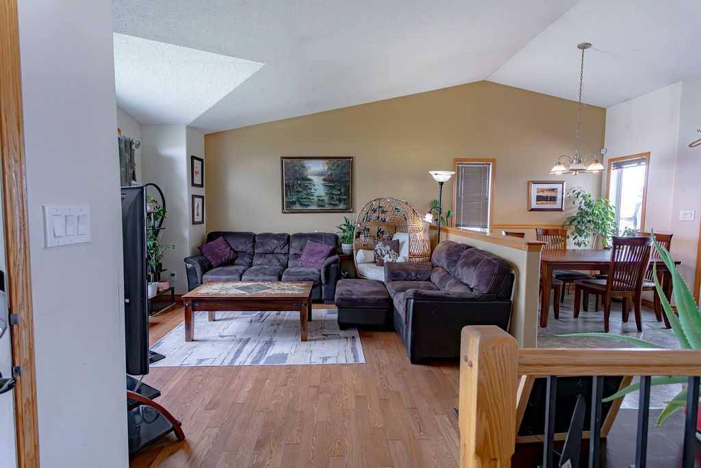 Wainwright, AB T9W 1V8,2525 9 AVE