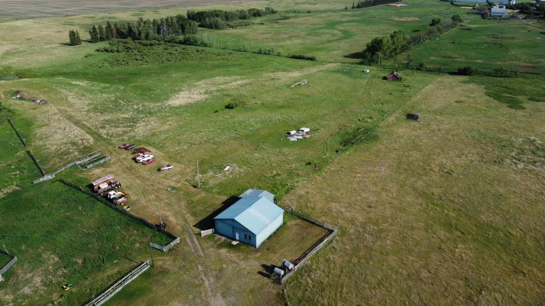 Dewberry, AB T0B 1G0,534059 Range Road 34