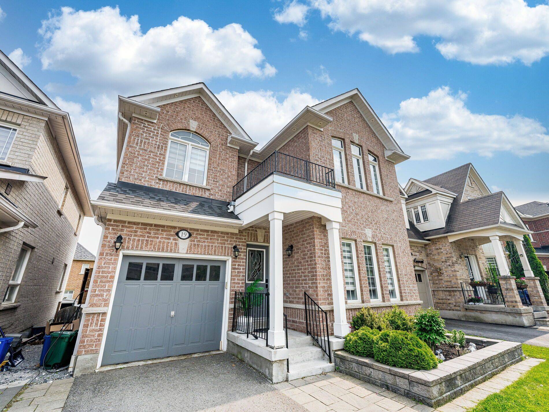 Ajax, ON L1Z 2A8,19 Barden CRES