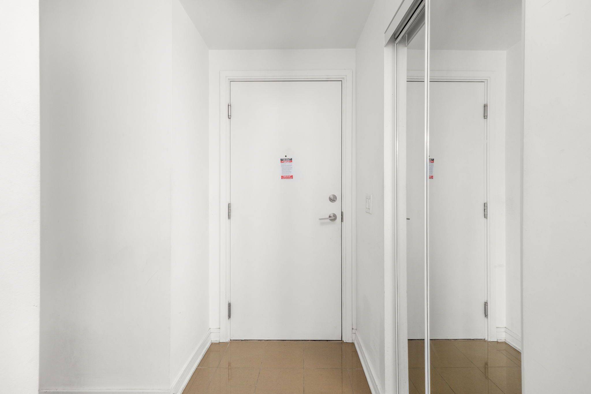 Richmond Hill, ON L4C 1E2,9191 Yonge ST #SW404
