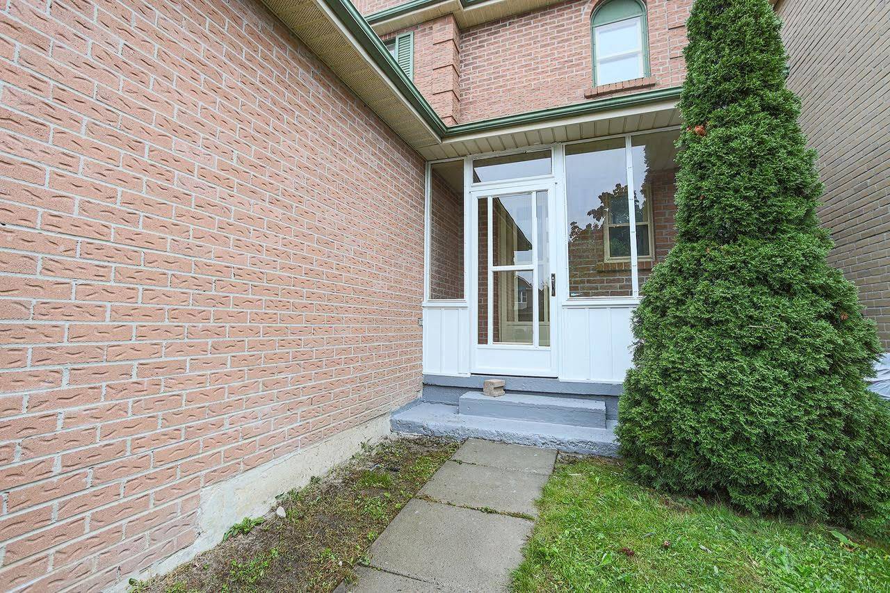 Vaughan, ON L4J 5V3,35 Gailcrest CIR
