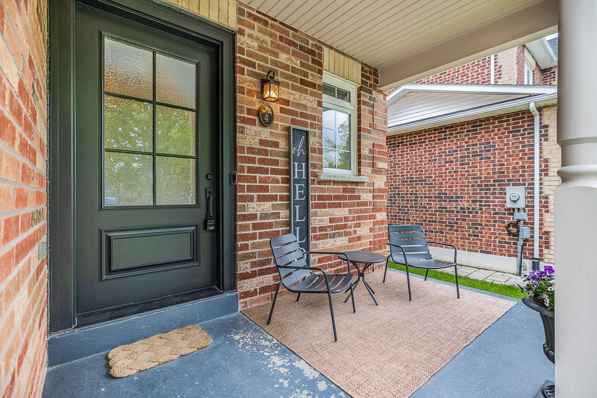 Uxbridge, ON L9P 1Z8,4 Caseton CRES