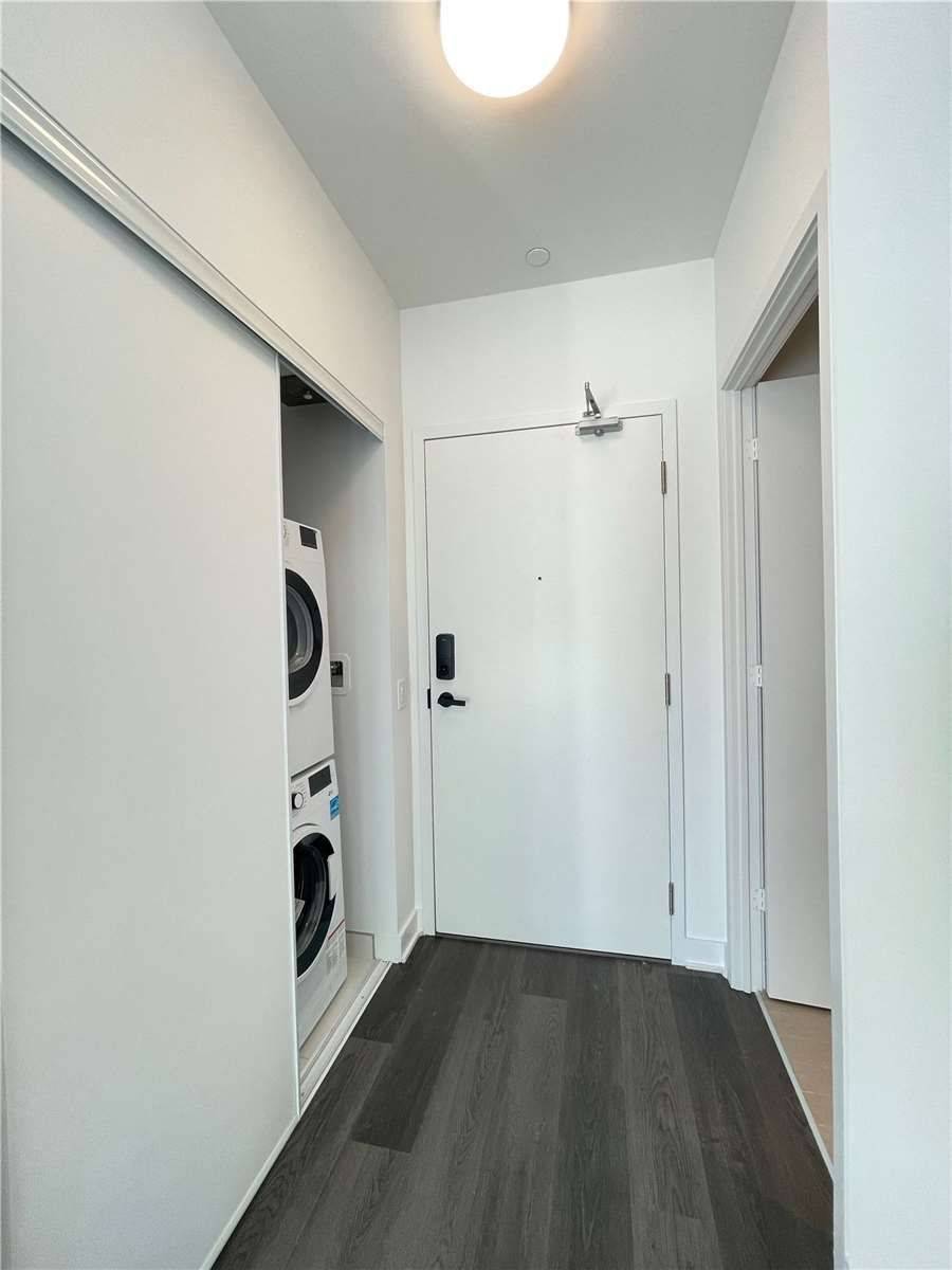 Mississauga, ON L5B 0M3,3900 Confederation Pkwy #1810