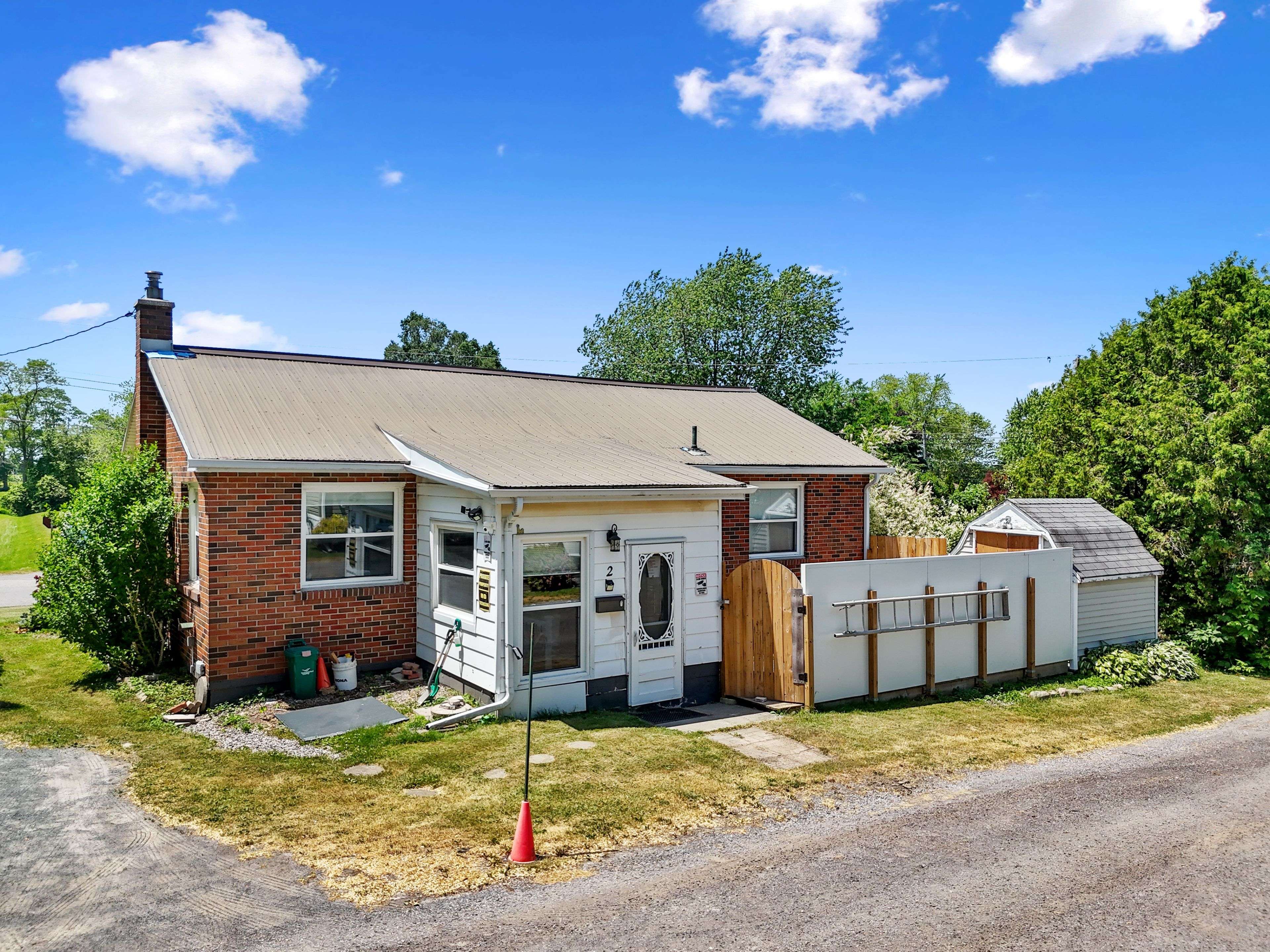 Hamilton Township, ON K9A 0X9,2 Park LN
