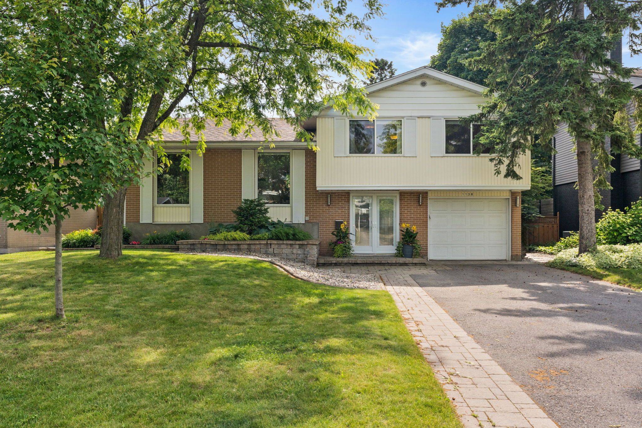 1138 Cameo DR, Belair Park - Copeland Park And Area, ON K2C 1Y7
