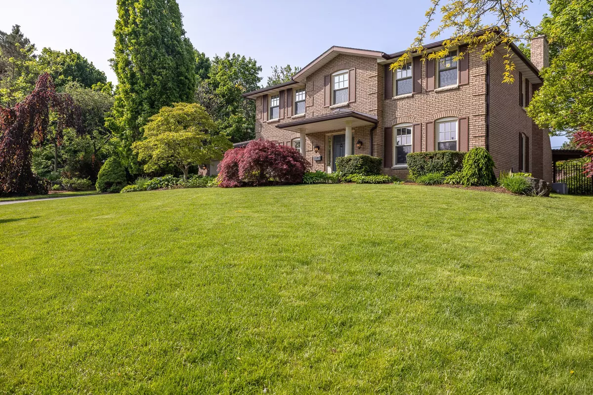 Guelph, ON N1G 2M4,27 Colborn ST