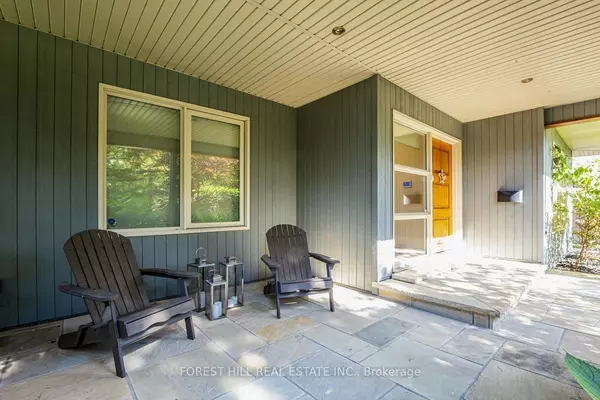 Oakville, ON L6K 1B3,193 Lakewood DR