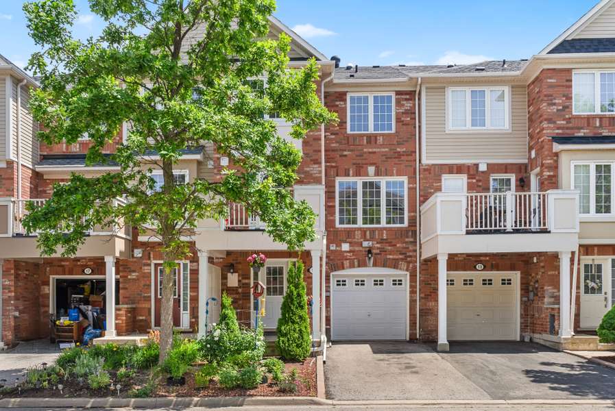 15 Snowgoose TER, Toronto E11, ON M1B 0A9
