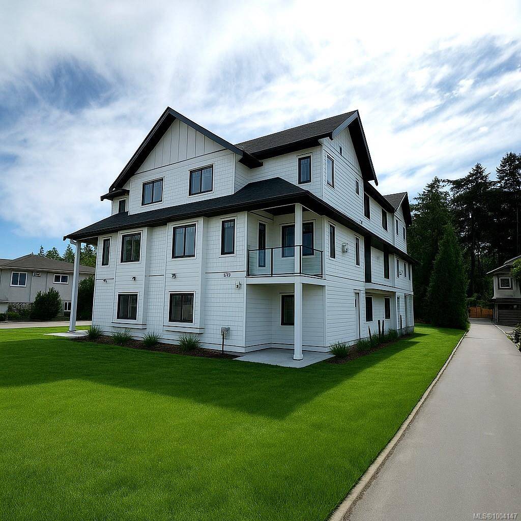 3820 Epsom Dr, Saanich, BC V8P 3S7