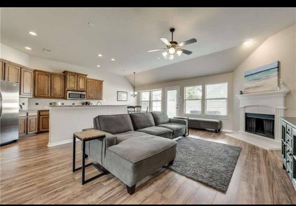 Little Elm, TX 75068,2902 Aurora Mist Drive