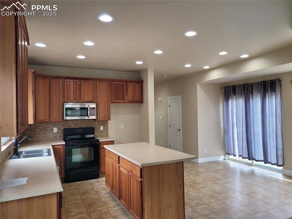 Colorado Springs, CO 80910,2217 St Claire DR