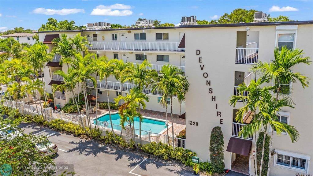 Fort Lauderdale, FL 33301,1220 NE 3rd St #205