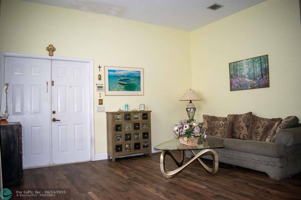 Weston, FL 33327,618 Bald Cypress Rd