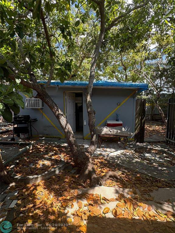 Miami, FL 33145,2205 SW 16th Ter