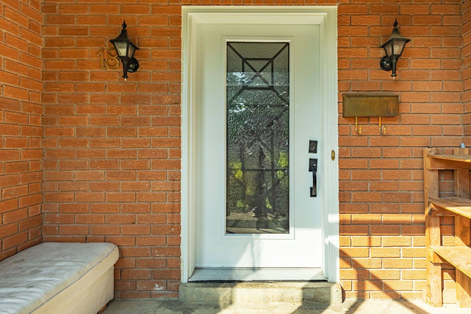 Brampton, ON L6Z 4C8,18 Tremont CT