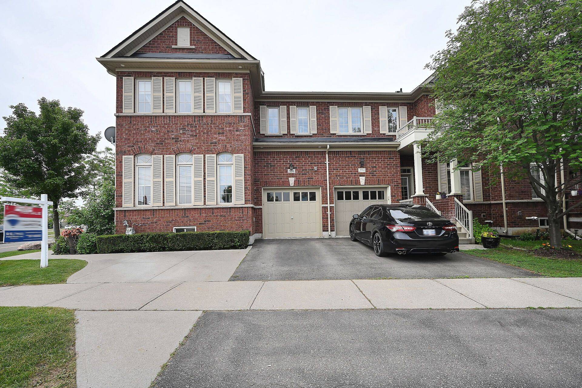 Milton, ON L9T 0W1,596 Holland HTS