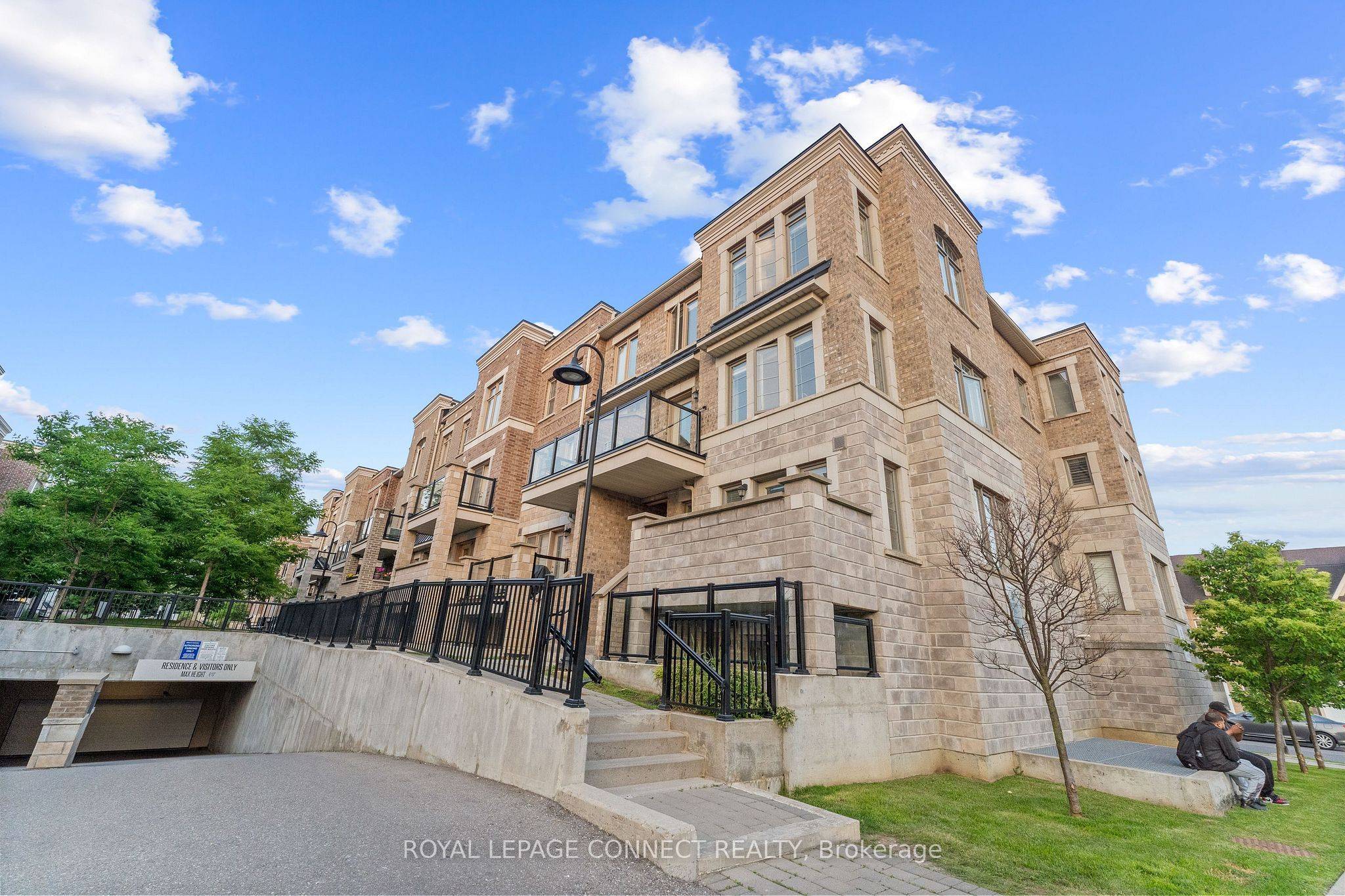 80 Parrotta DR #151, Toronto W05, ON M9M 0B5