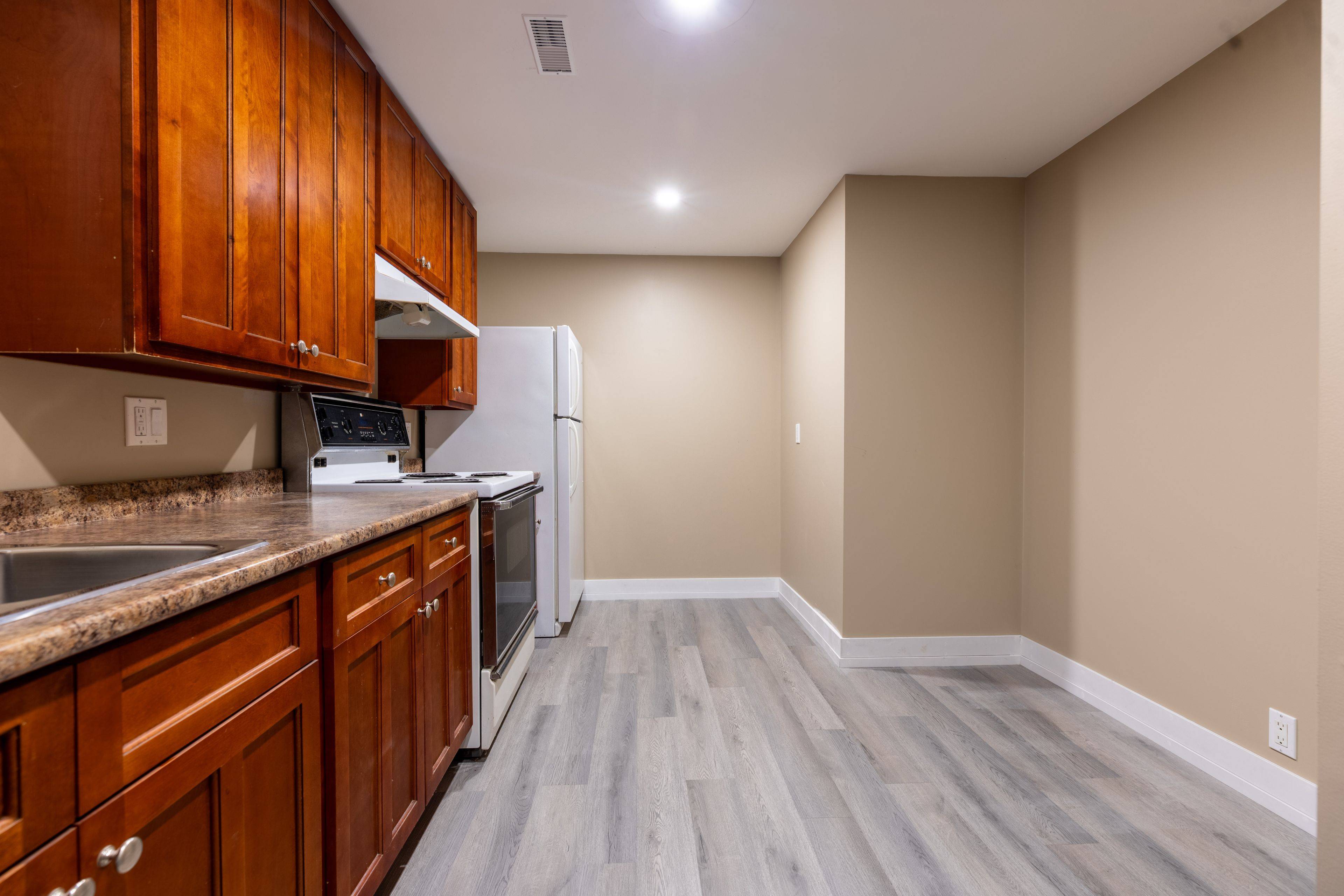 London North, ON N5X 2B8,598 Mapledale AVE