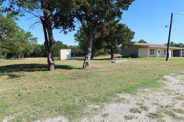 Bowie, TX 76230,848 Richey Road