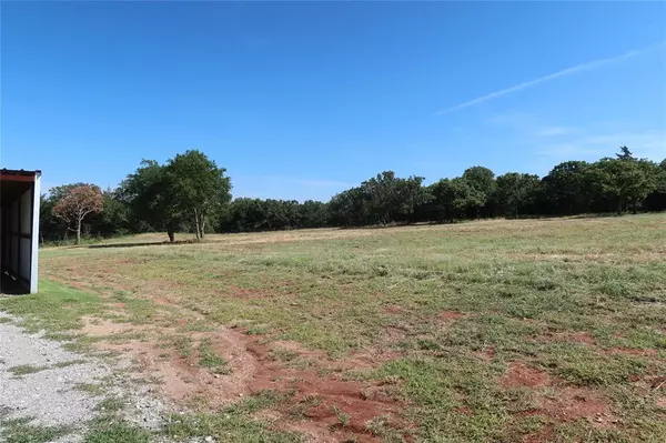 Bowie, TX 76230,848 Richey Road