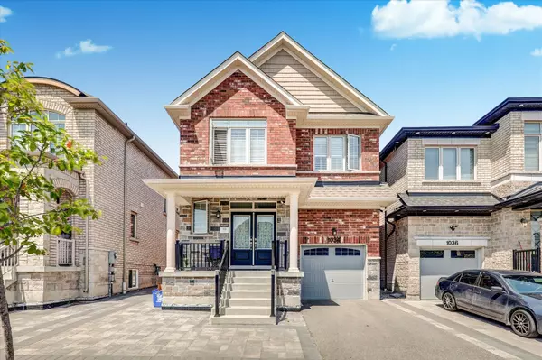 1034 Pelican TRL, Pickering, ON L1X 0G7