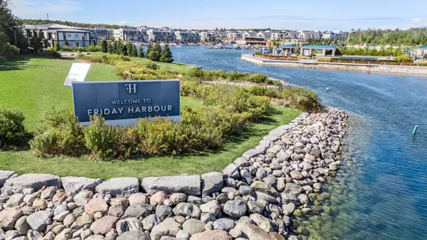 333 Sea Ray AVE #207D, Innisfil, ON L9S 0J4