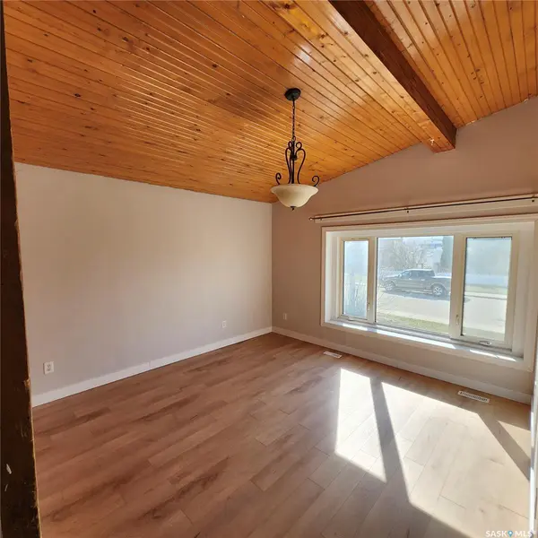 Saskatoon, SK S7M 2V2,714-716 Weldon AVENUE