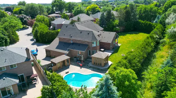 Mississauga, ON L5C 4P5,2489 Olinda CT