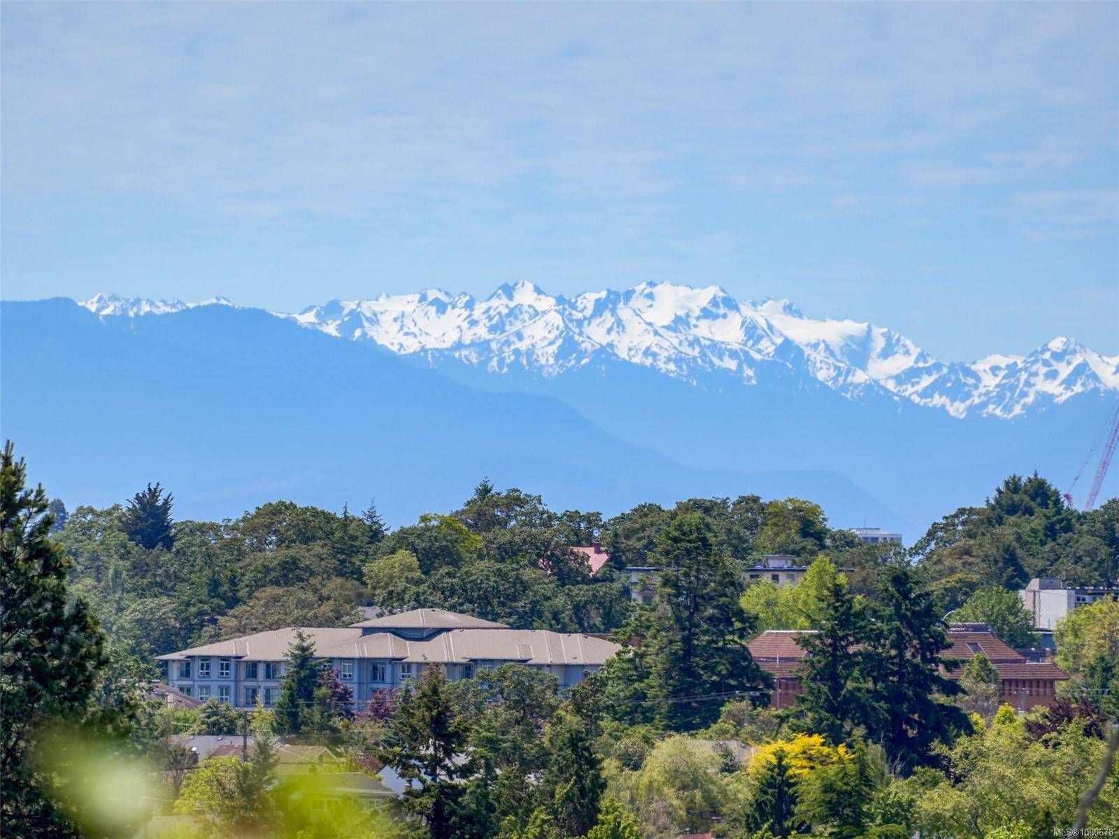 Saanich, BC V8P 1K8,1531 Knight Ave