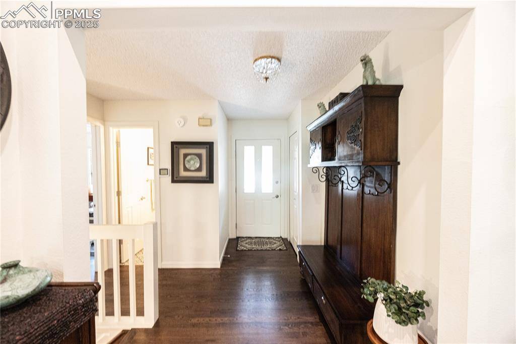 Colorado Springs, CO 80906,2125 Glenhill RD