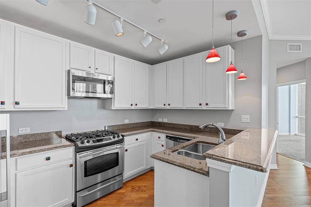 Fort Worth, TX 76102,500 Throckmorton Street #2701