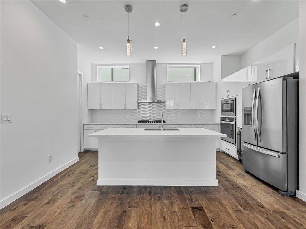 Dallas, TX 75219,4545 Bowser Avenue #202