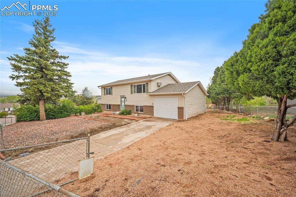Colorado Springs, CO 80906,1840 S Chamberlin