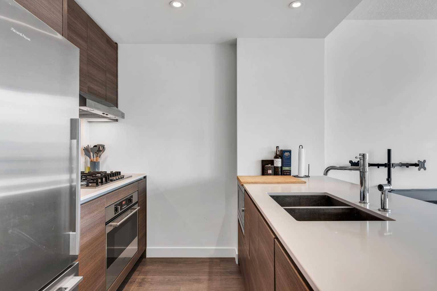 Calgary, AB T2R 0Z7,1501 6 ST SW #1308