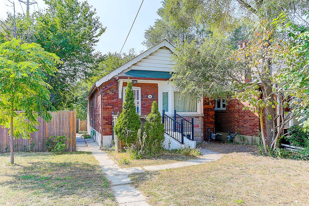 Toronto E03, ON M4K 2T2,1206 Broadview AVE #Lower